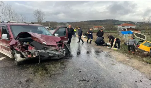Korkunç kaza... 2’si çocuk, 6 kişi yaralandı..